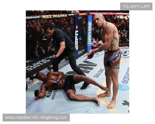 UFC选手闪击KO震动全网观看量爆炸：一夜之间的传奇从这里起飞