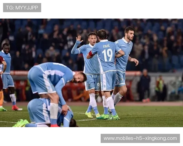 让防线颤动的艺术——拉齐奥通过连续传递不断拉扯阵型